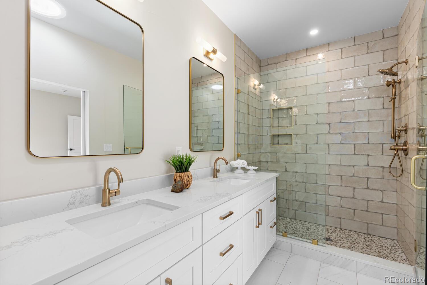 MLS Image #18 for 5501 s nevada street,littleton, Colorado