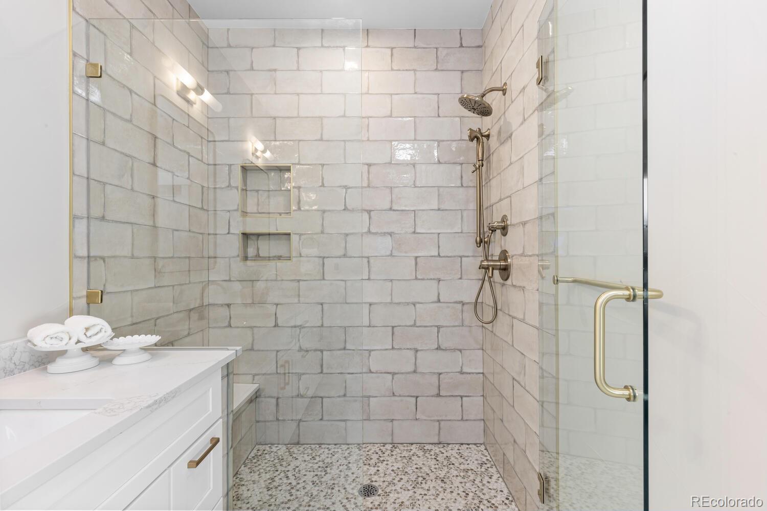 MLS Image #19 for 5501 s nevada street,littleton, Colorado