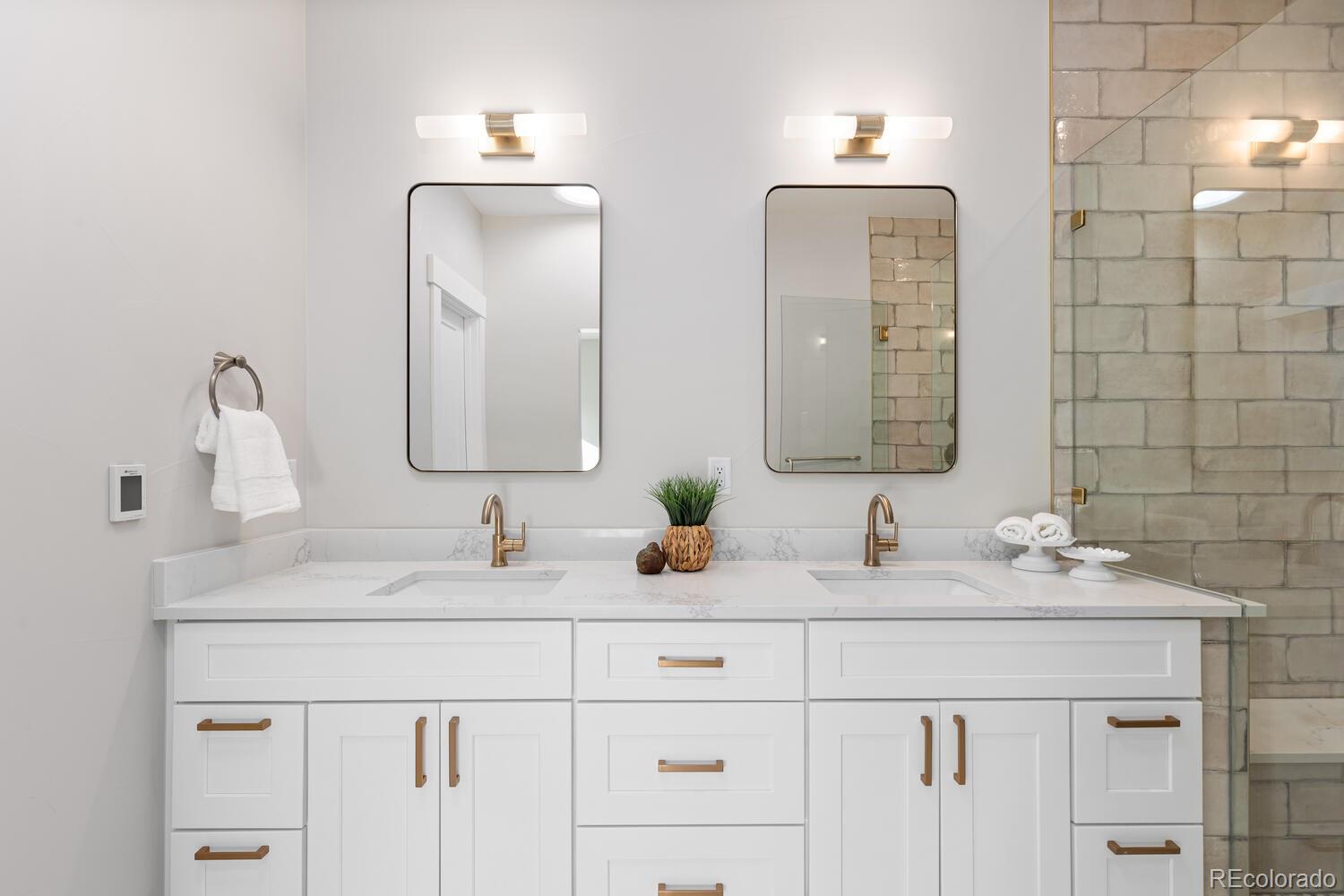 MLS Image #20 for 5501 s nevada street,littleton, Colorado