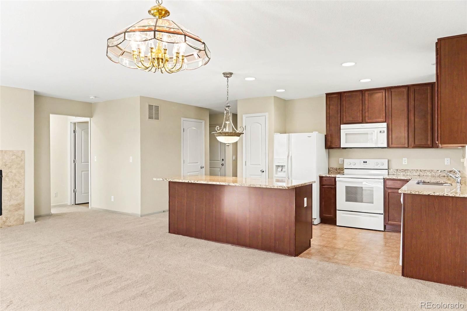 MLS Image #4 for 1956 s danube way,aurora, Colorado