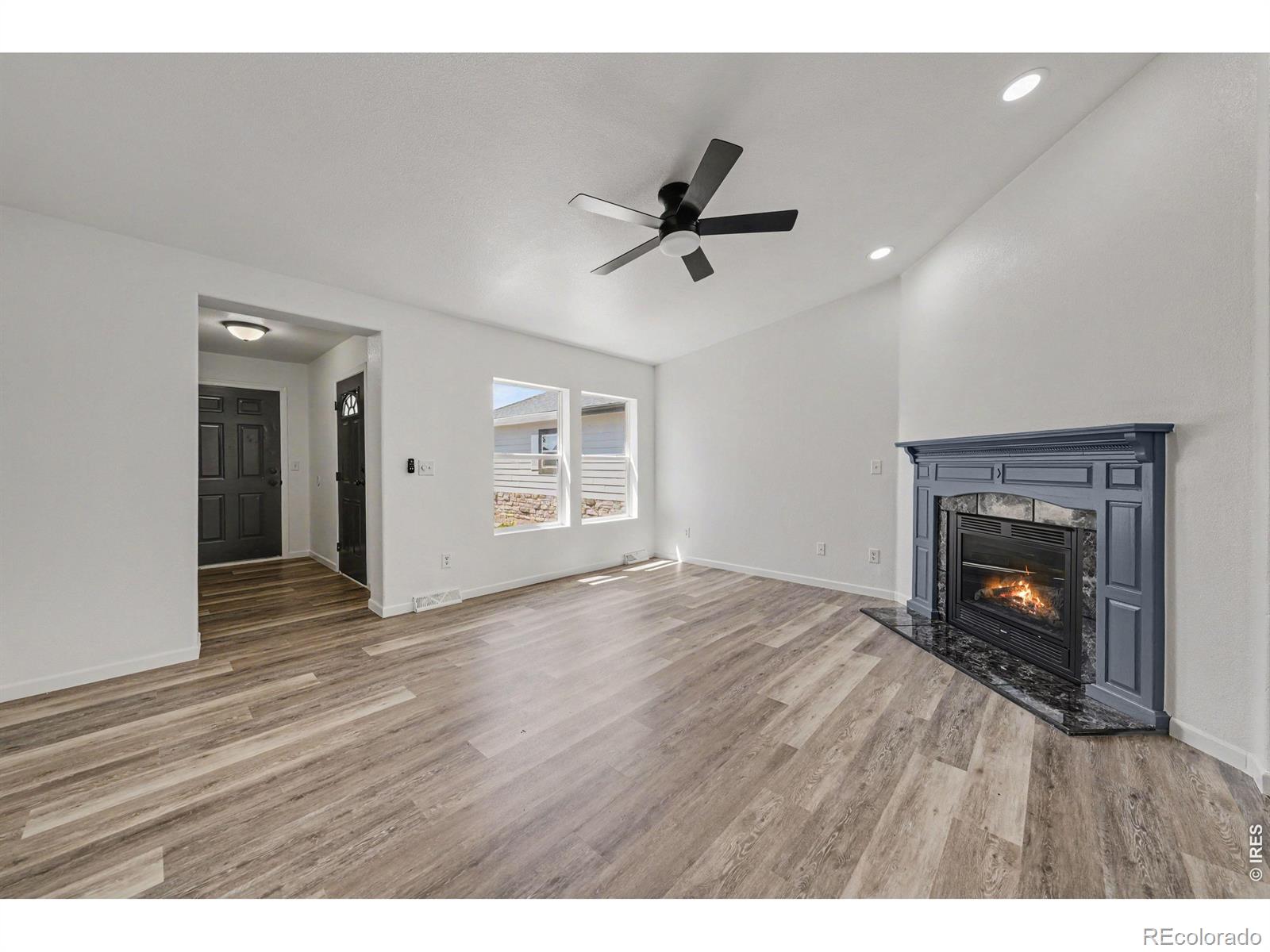MLS Image #4 for 552 s carriage drive,milliken, Colorado