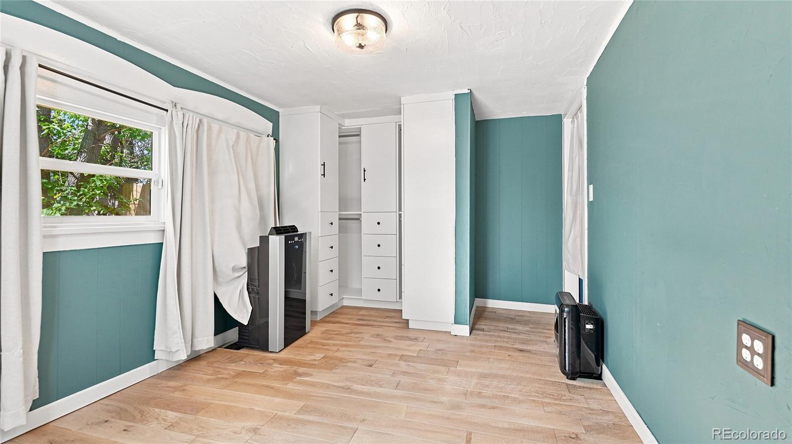 MLS Image #16 for 5037 n saint paul street,denver, Colorado