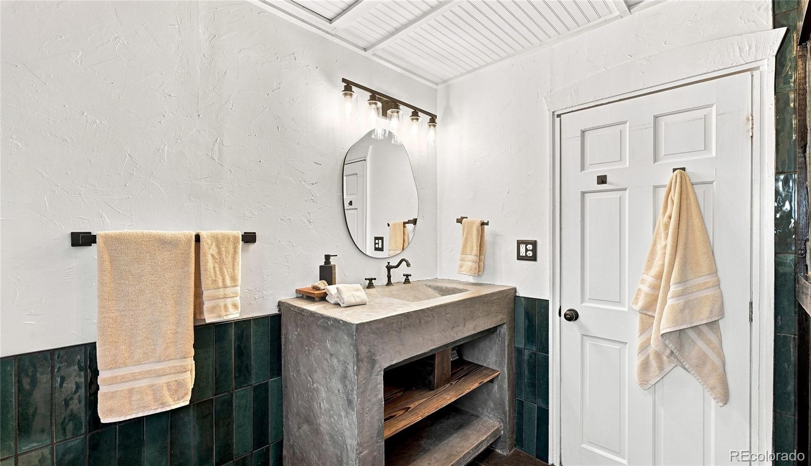 MLS Image #19 for 5037 n saint paul street,denver, Colorado