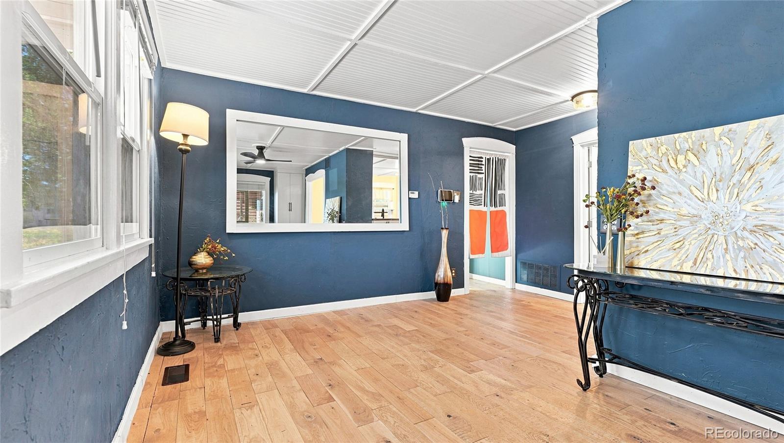 MLS Image #5 for 5037 n saint paul street,denver, Colorado