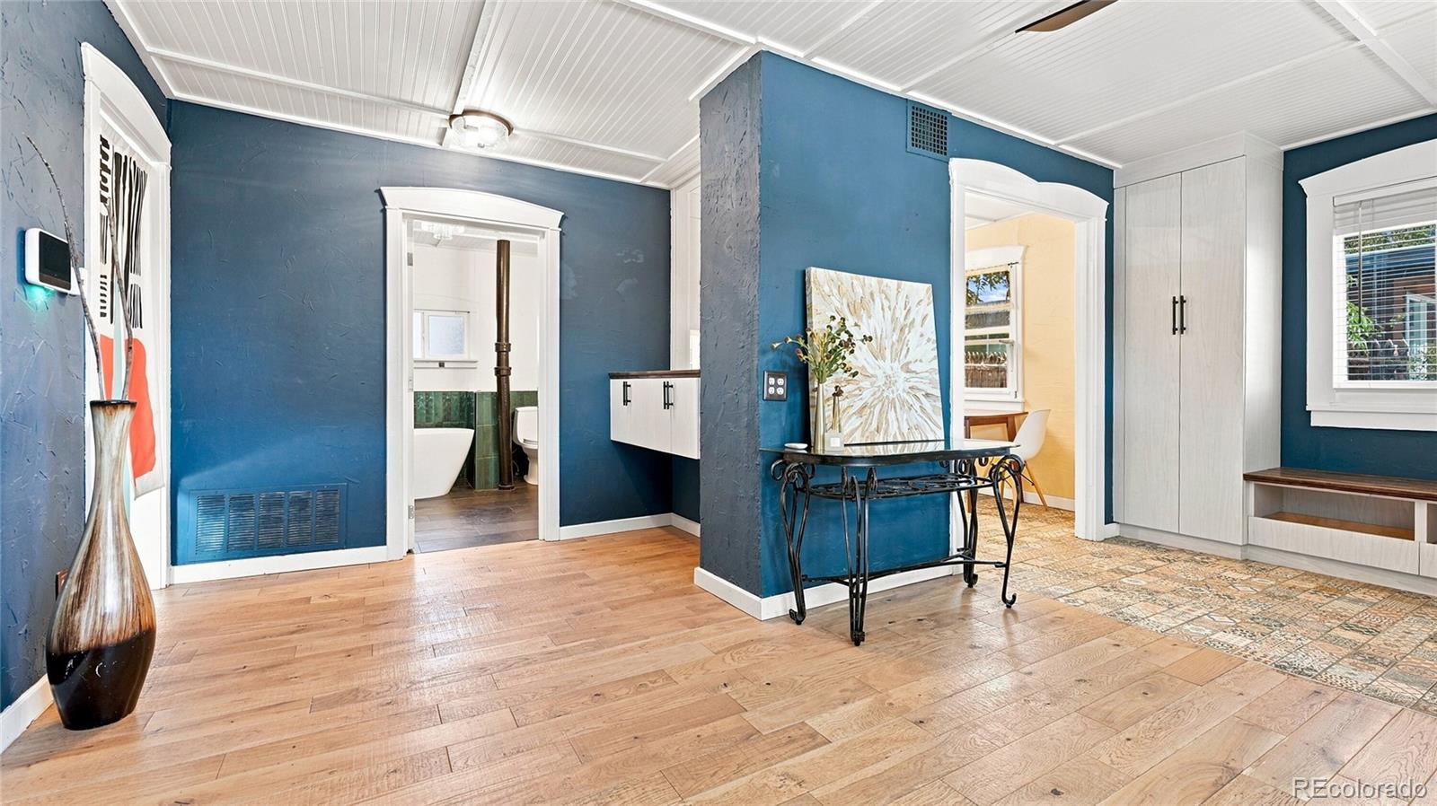 MLS Image #7 for 5037 n saint paul street,denver, Colorado