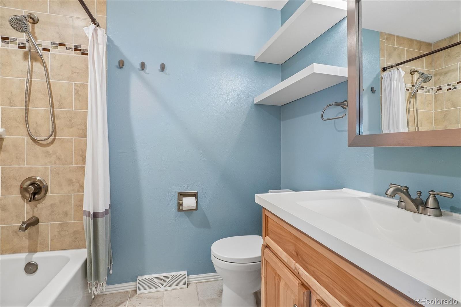 MLS Image #23 for 2293 s coors street,denver, Colorado