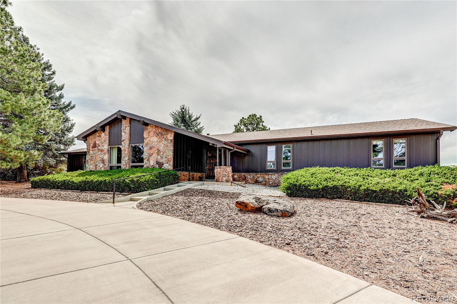 MLS Image #0 for 7070 w pineview drive,littleton, Colorado