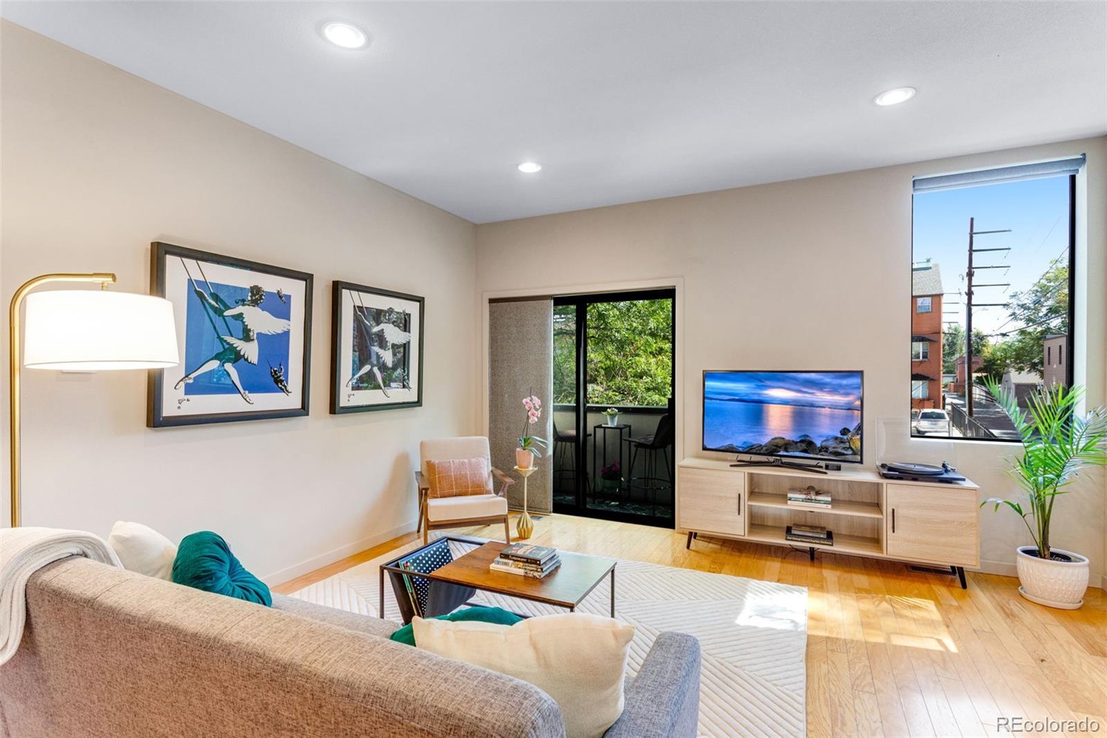 MLS Image #9 for 822  25th street ,denver, Colorado