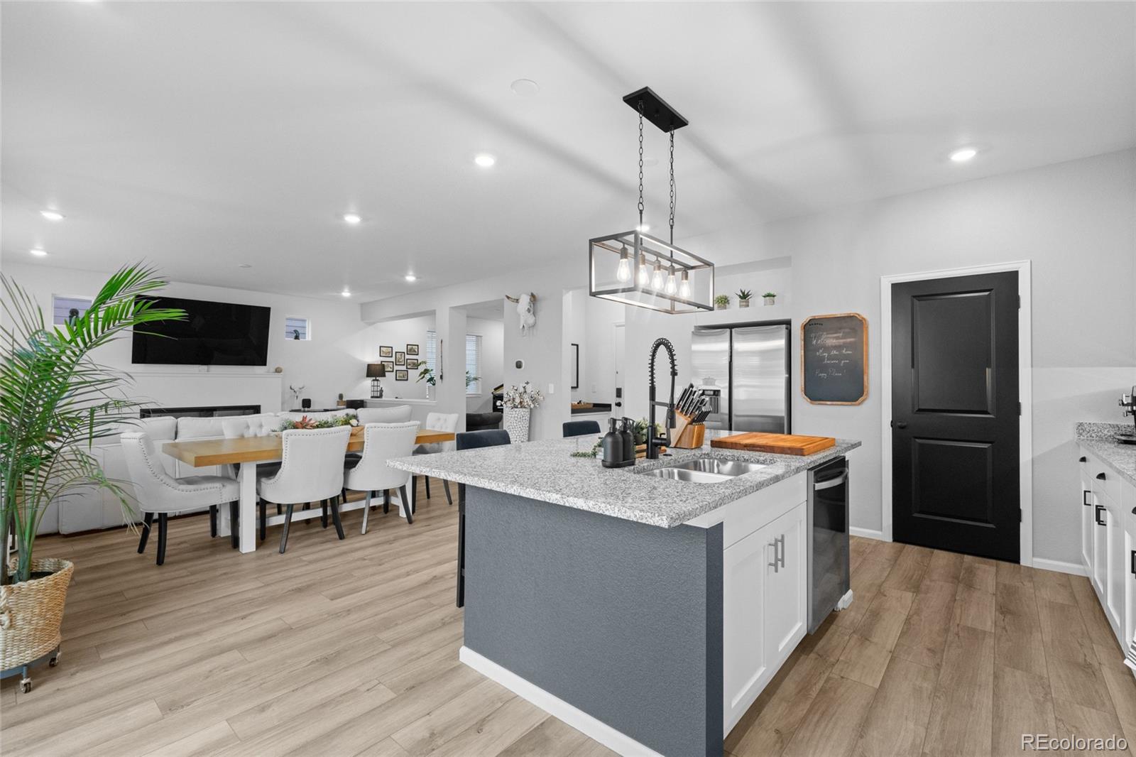 MLS Image #11 for 3878 n riviera court,aurora, Colorado
