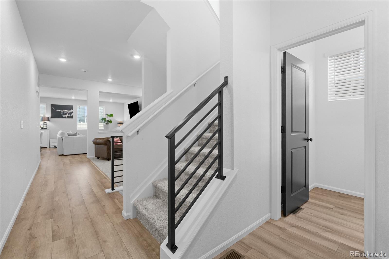 MLS Image #3 for 3878 n riviera court,aurora, Colorado