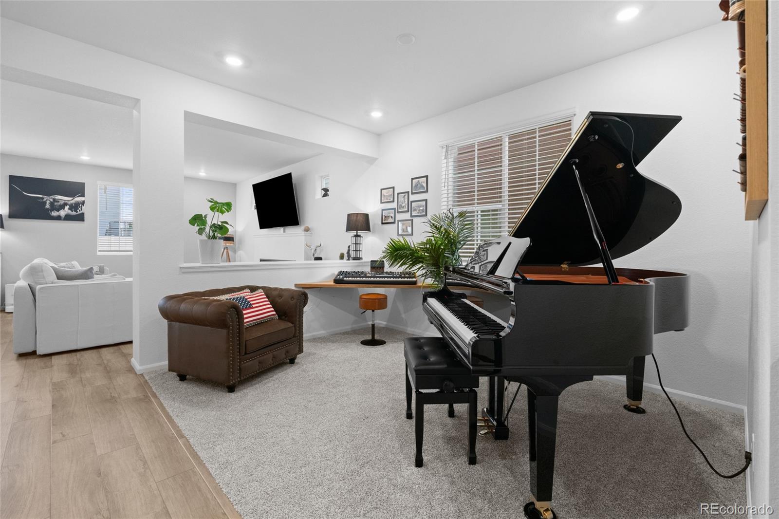 MLS Image #4 for 3878 n riviera court,aurora, Colorado
