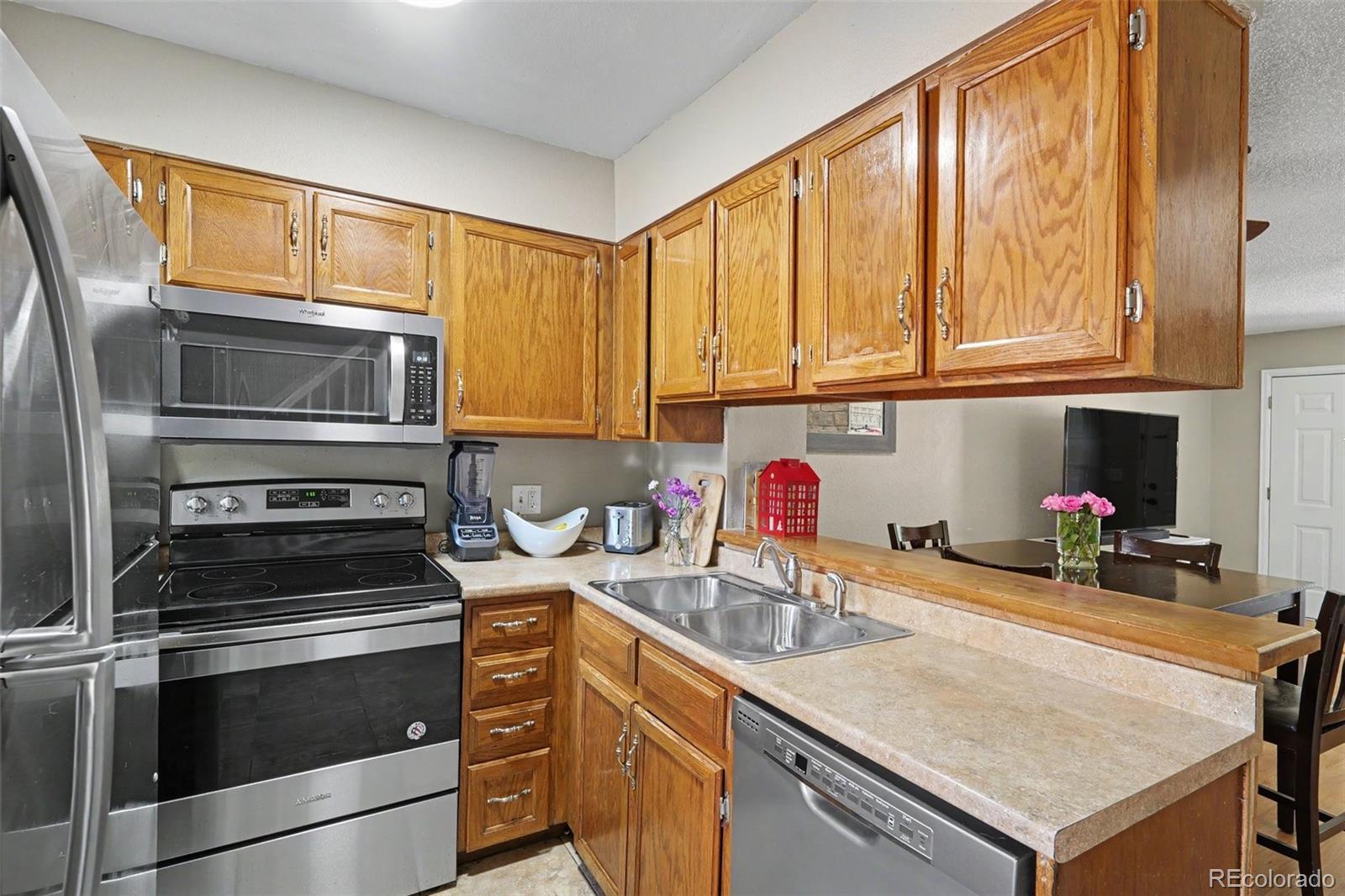 MLS Image #11 for 14324 e hawaii circle,aurora, Colorado