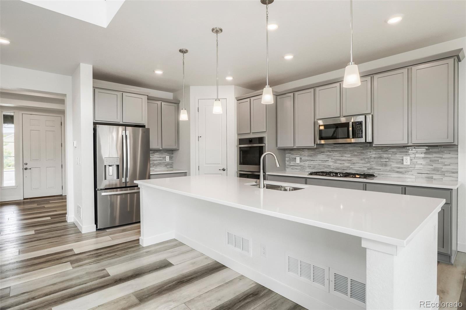 MLS Image #9 for 22523 e piccolo way,aurora, Colorado