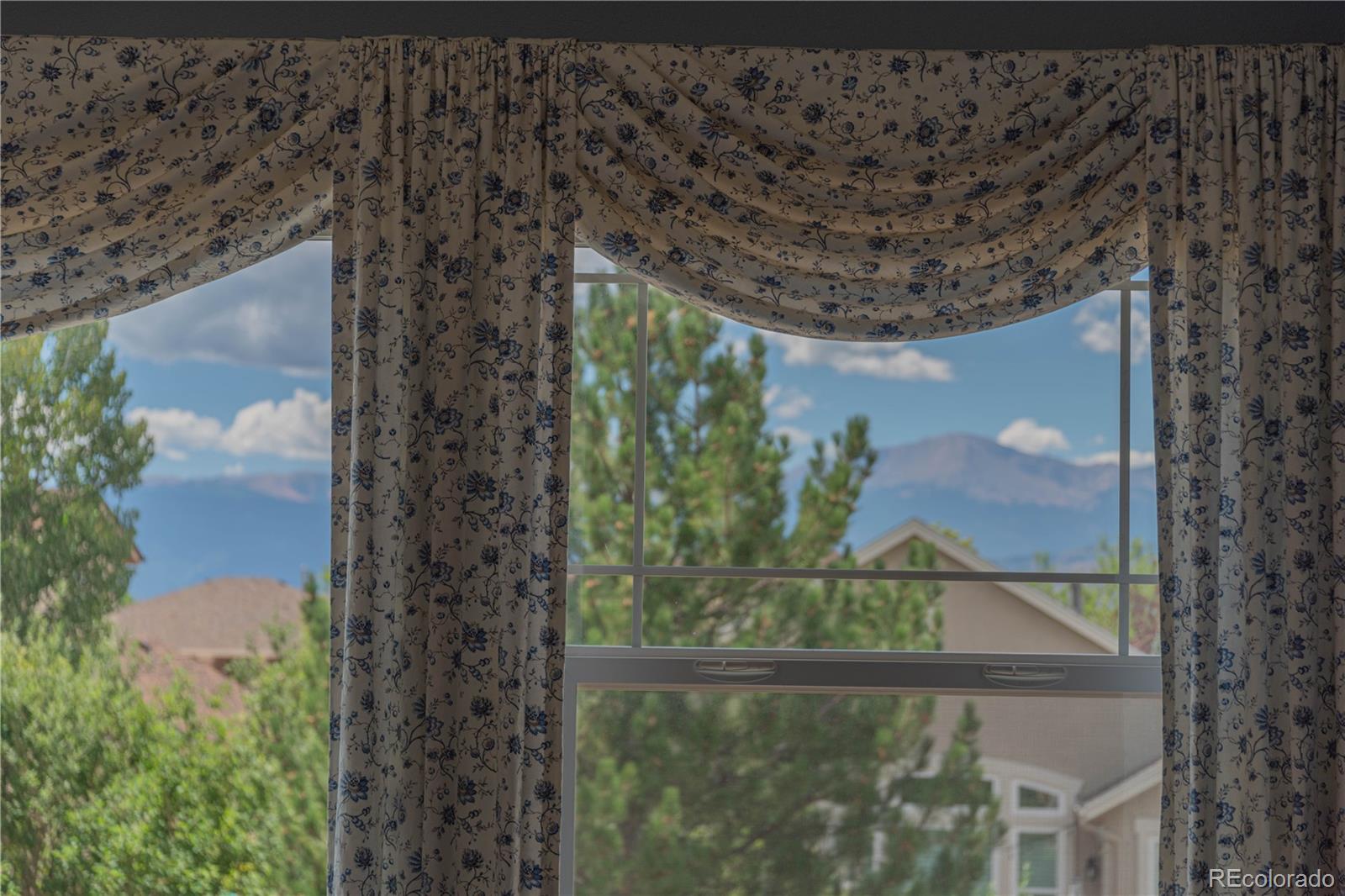 MLS Image #21 for 3519  oak meadow drive,colorado springs, Colorado