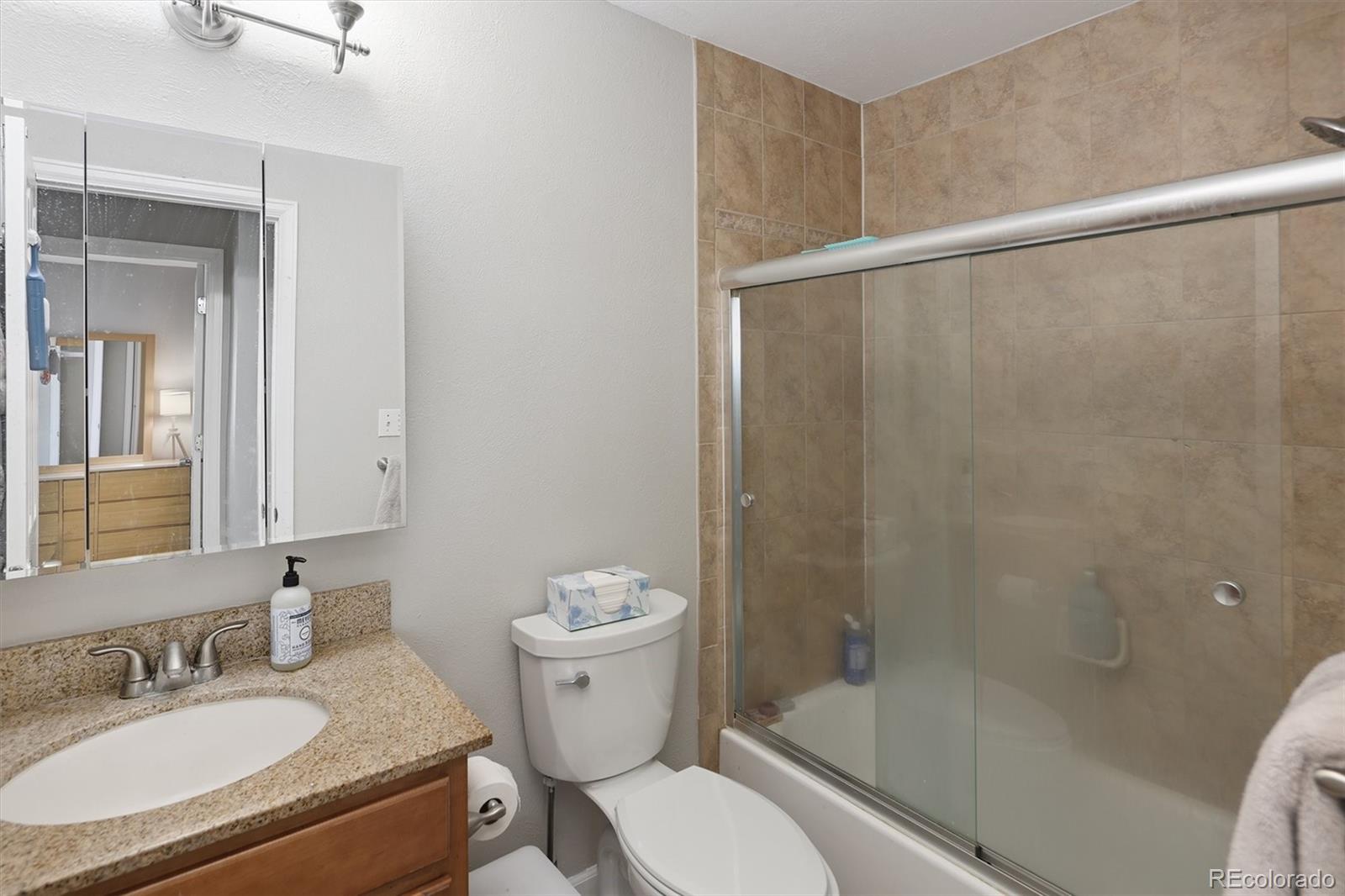 MLS Image #16 for 2700 s holly street,denver, Colorado
