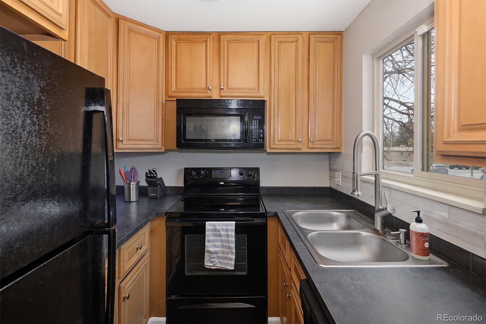MLS Image #8 for 2700 s holly street,denver, Colorado