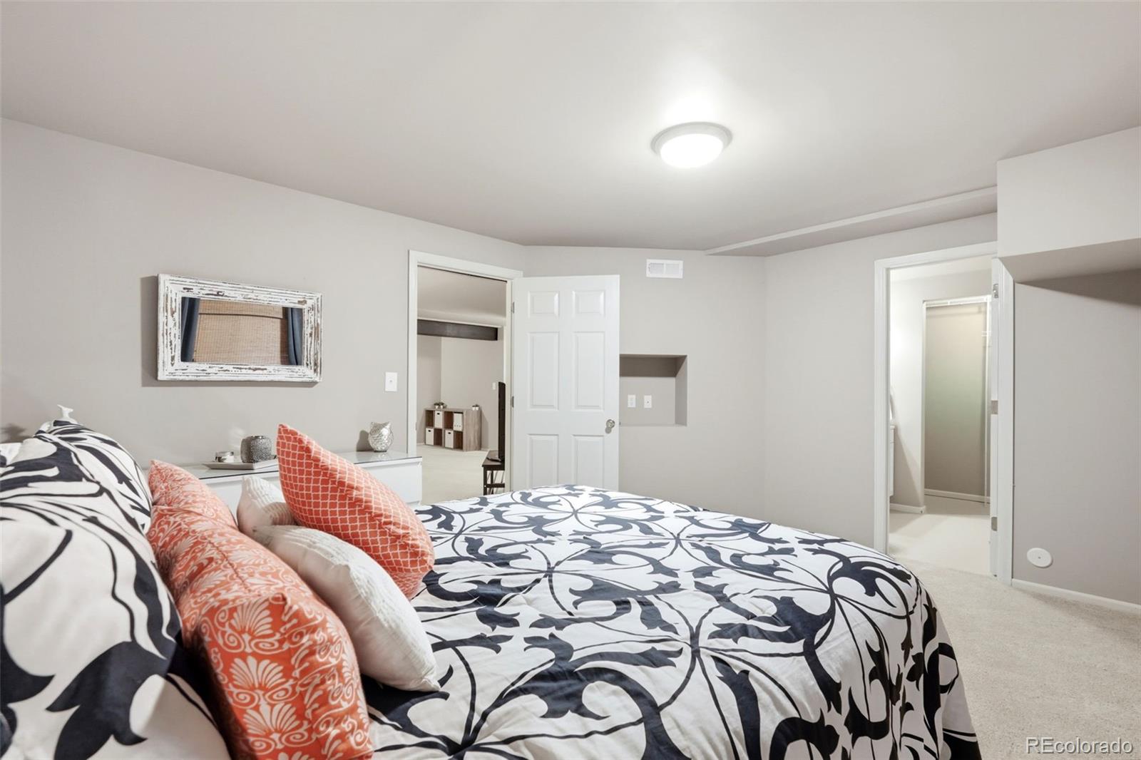 MLS Image #38 for 7147 s versailles street,aurora, Colorado