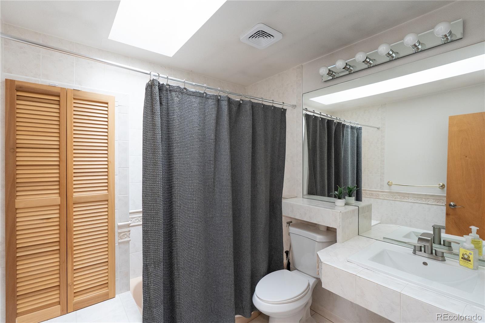 MLS Image #19 for 8365 s brentwood street,littleton, Colorado