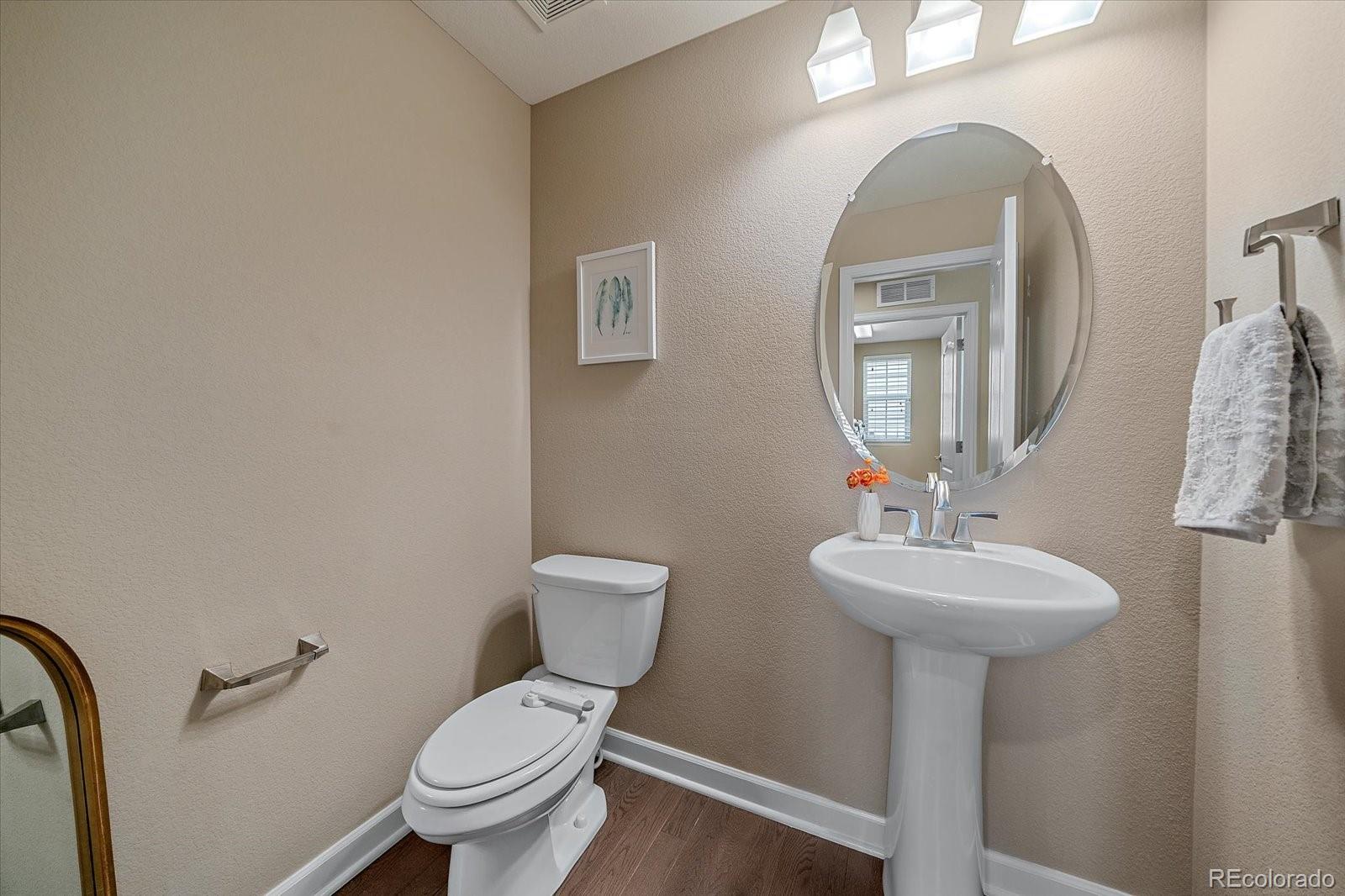 MLS Image #14 for 4545 s monaco street,denver, Colorado