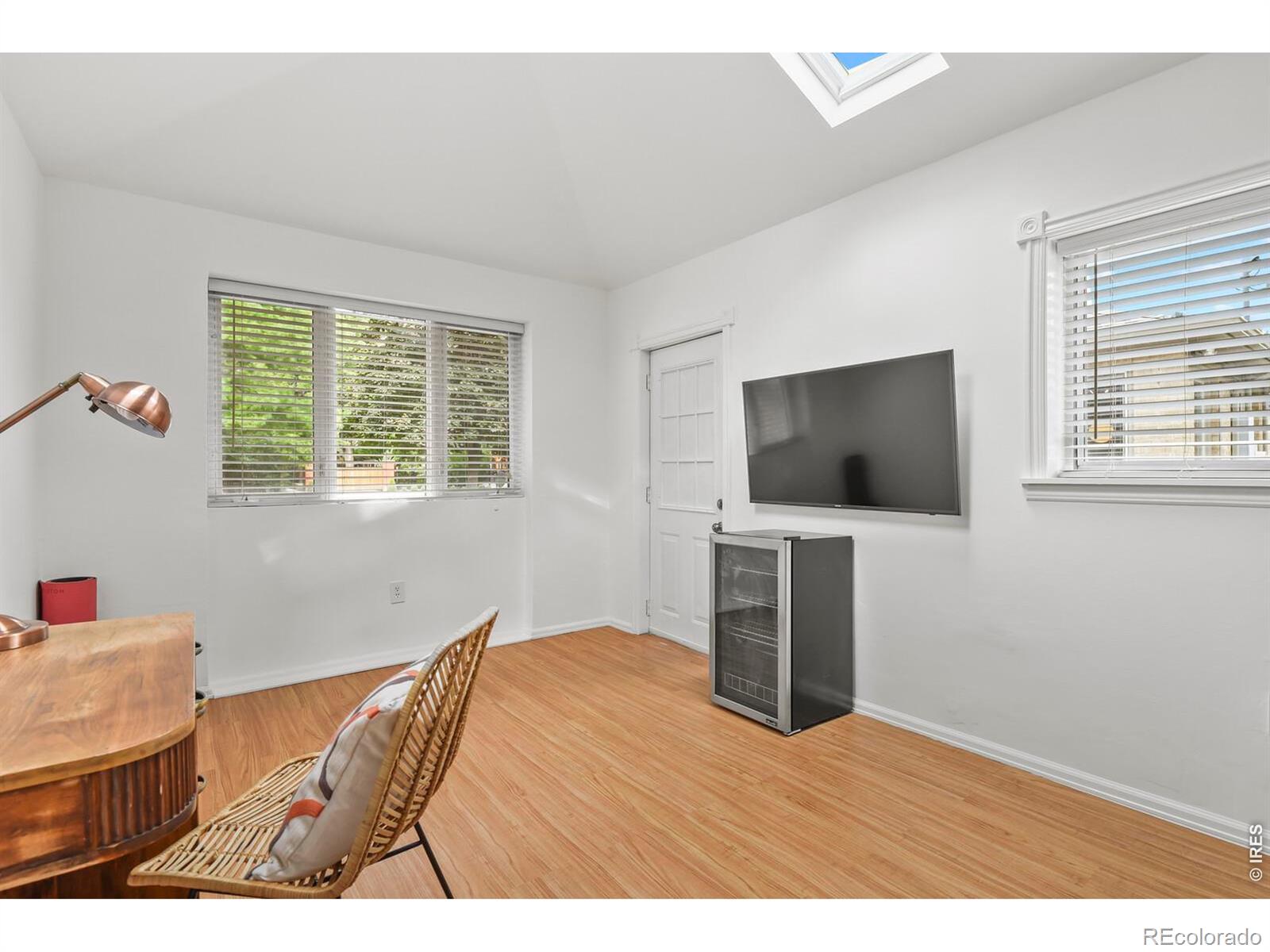 MLS Image #16 for 1540 n niagara street,denver, Colorado