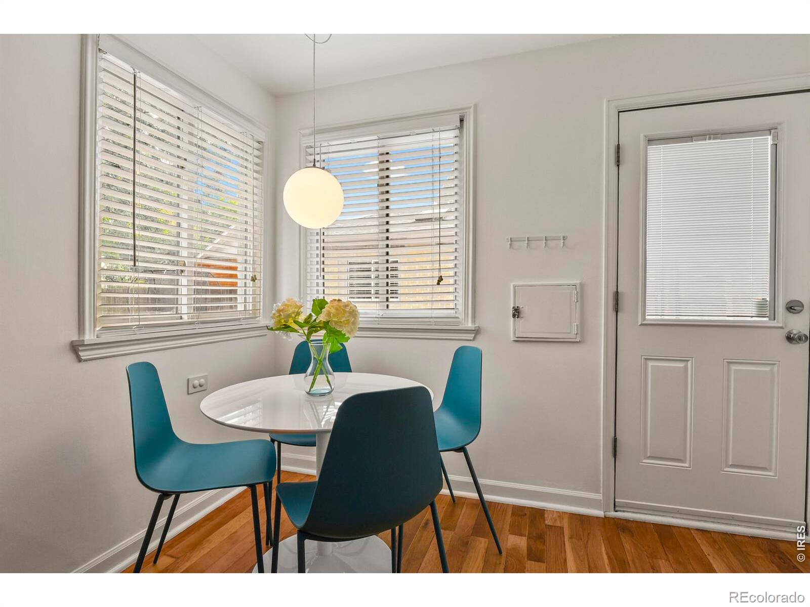 MLS Image #7 for 1540 n niagara street,denver, Colorado