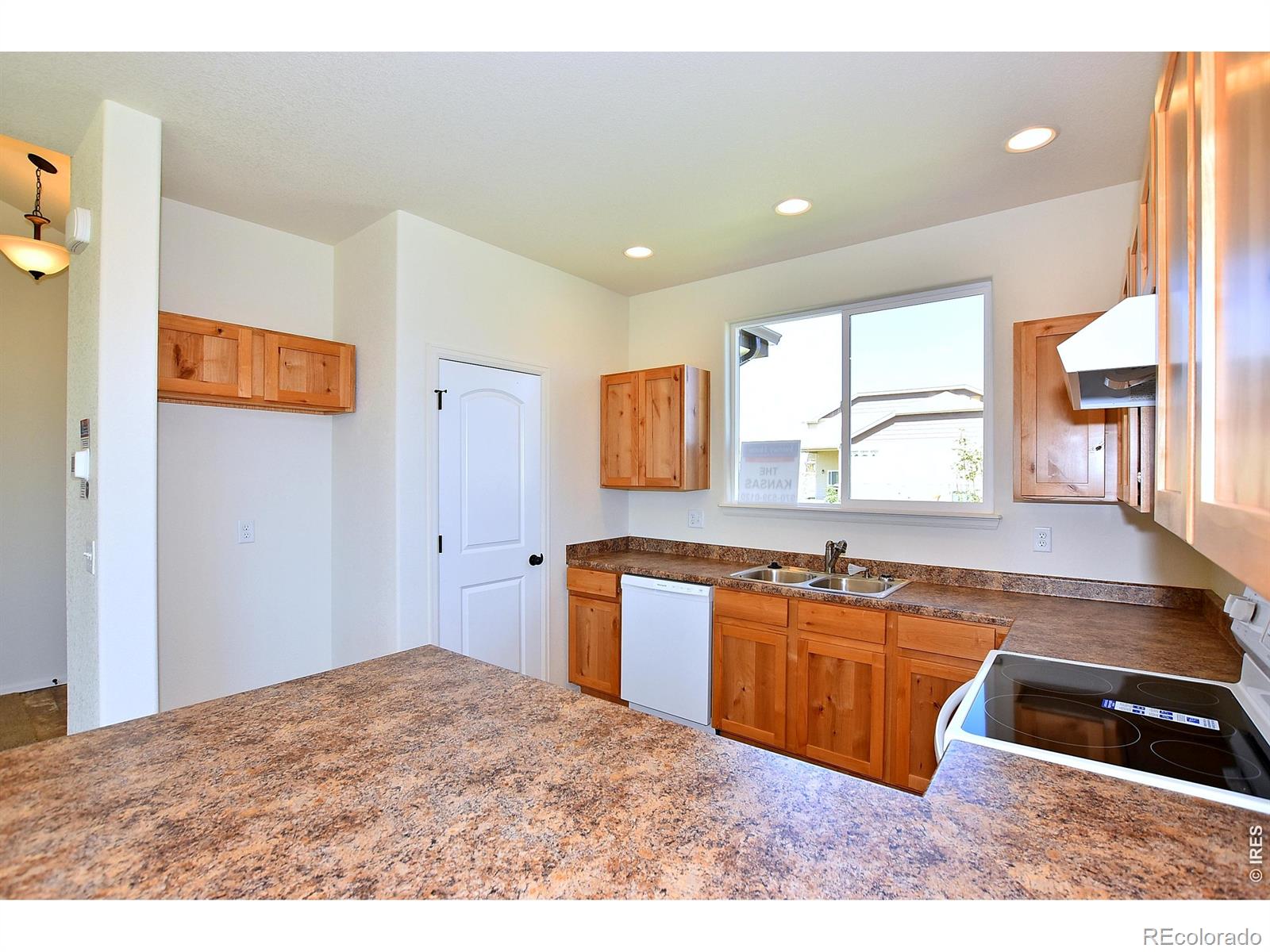 MLS Image #12 for 4863  pinegrove street,johnstown, Colorado