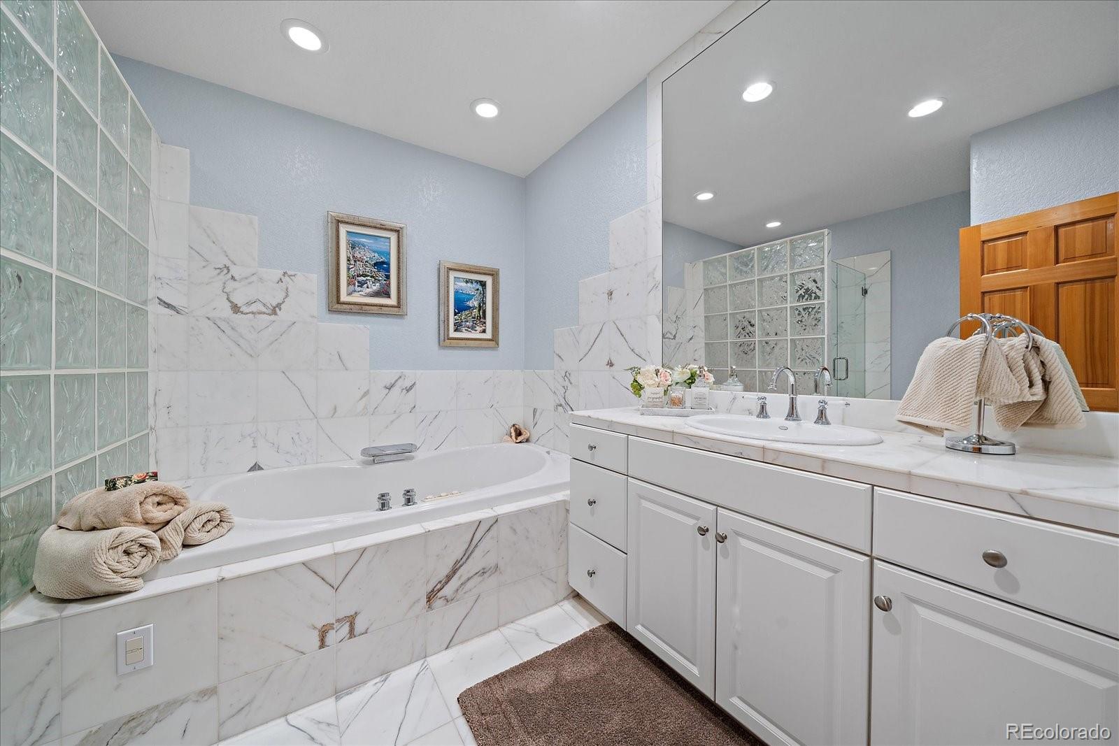 MLS Image #18 for 4545 s monaco street 344,denver, Colorado