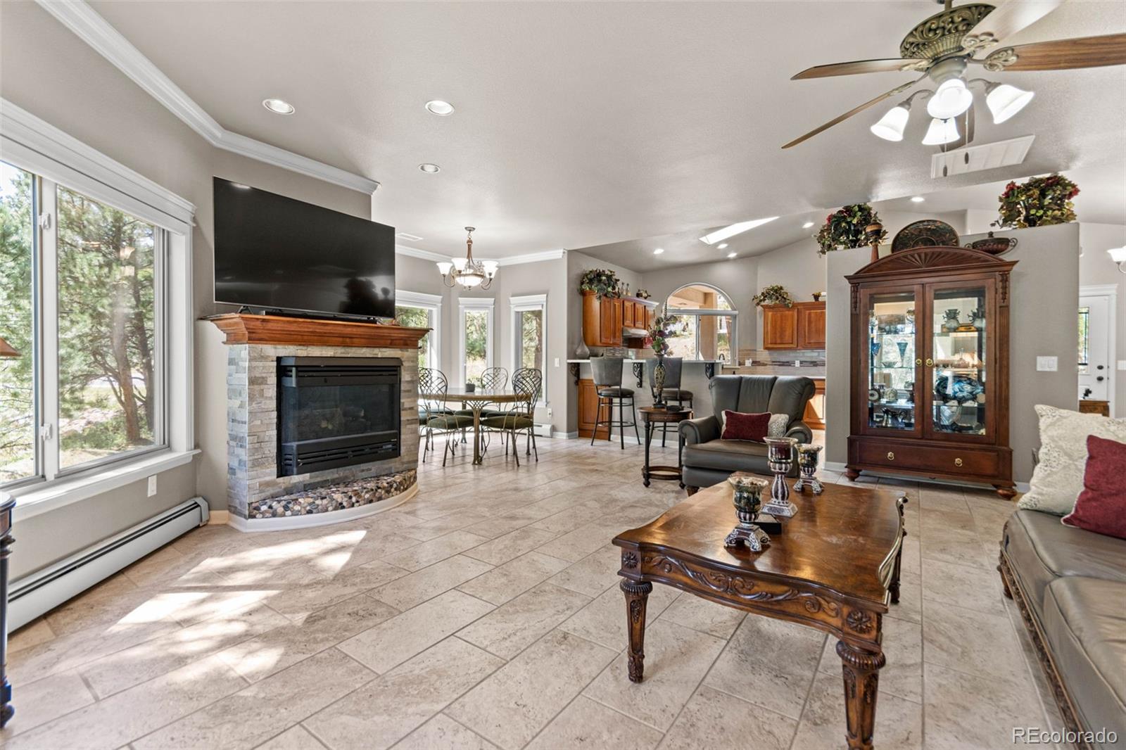 MLS Image #12 for 7524  engineers court,larkspur, Colorado