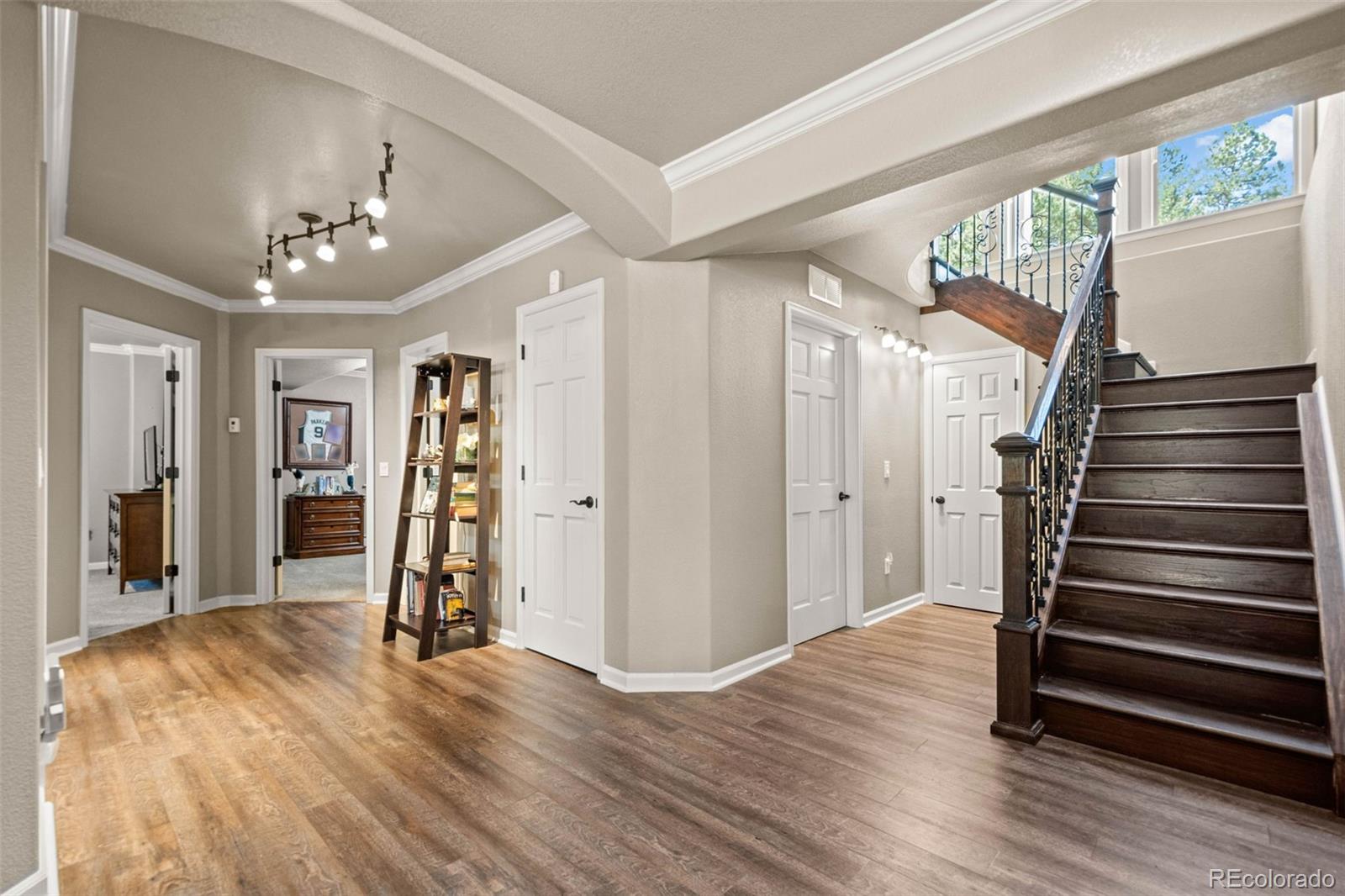 MLS Image #25 for 7524  engineers court,larkspur, Colorado