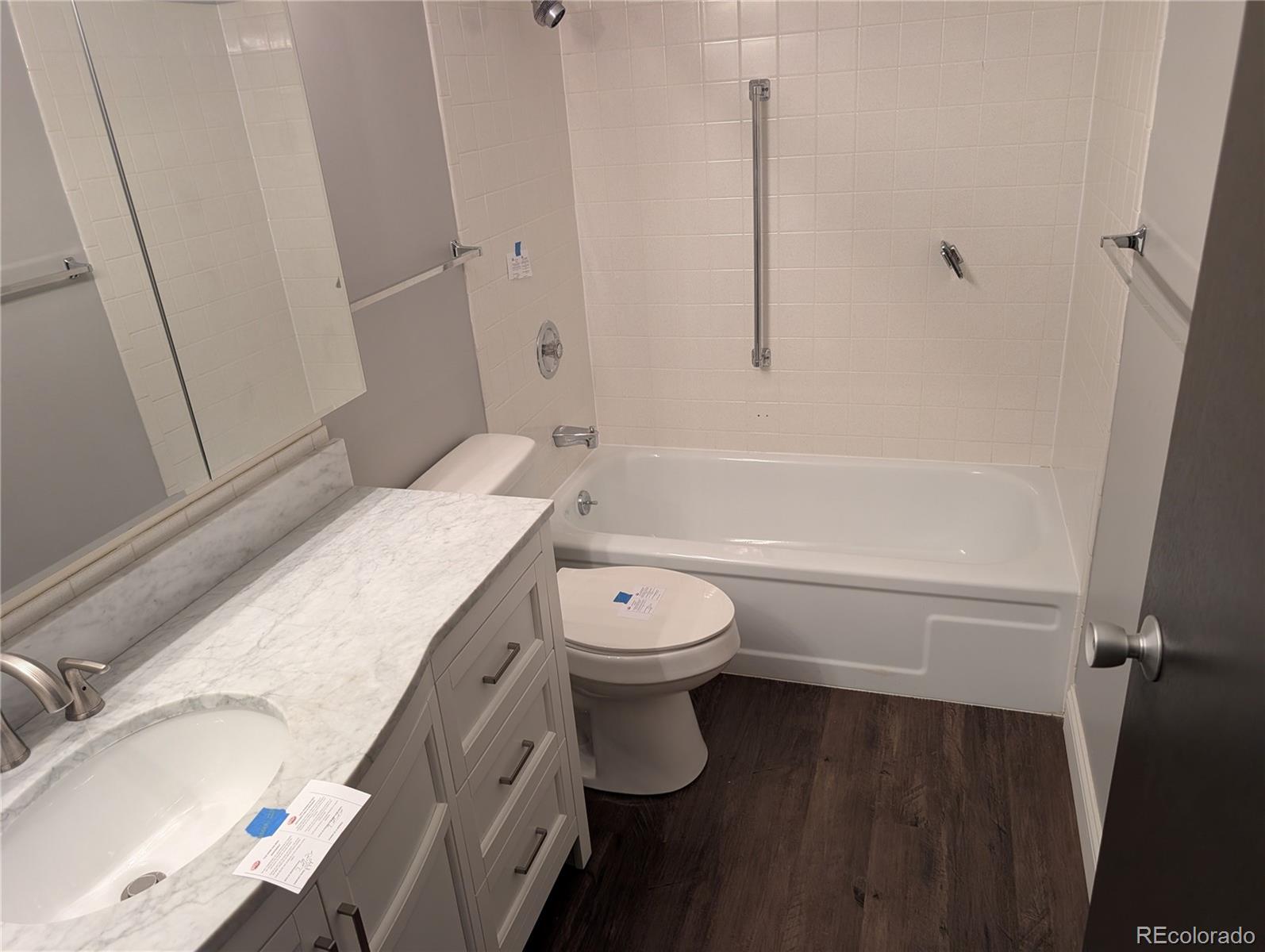 MLS Image #7 for 580 s clinton street,denver, Colorado