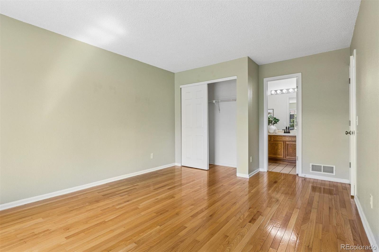 MLS Image #25 for 2003 s xenia way ,denver, Colorado