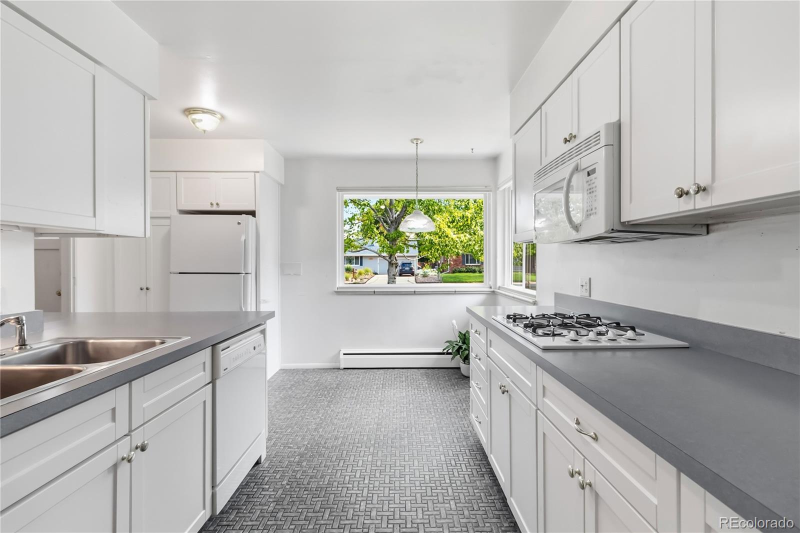 MLS Image #11 for 2615 s jasmine street,denver, Colorado