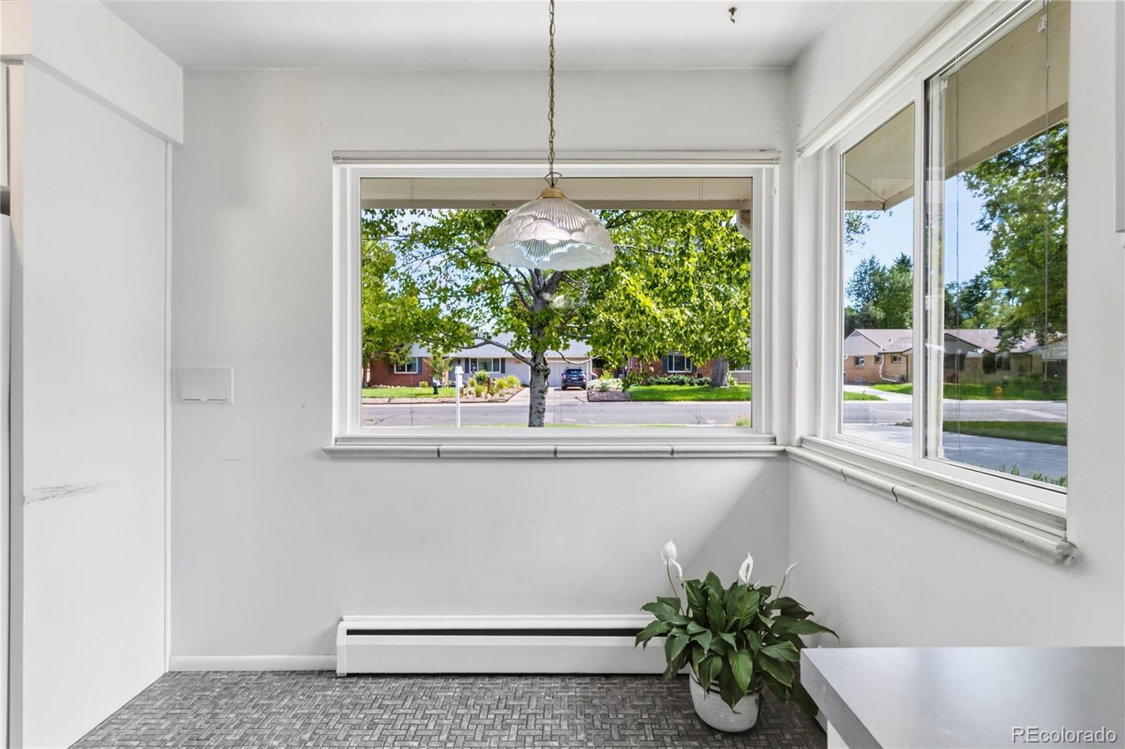 MLS Image #12 for 2615 s jasmine street,denver, Colorado