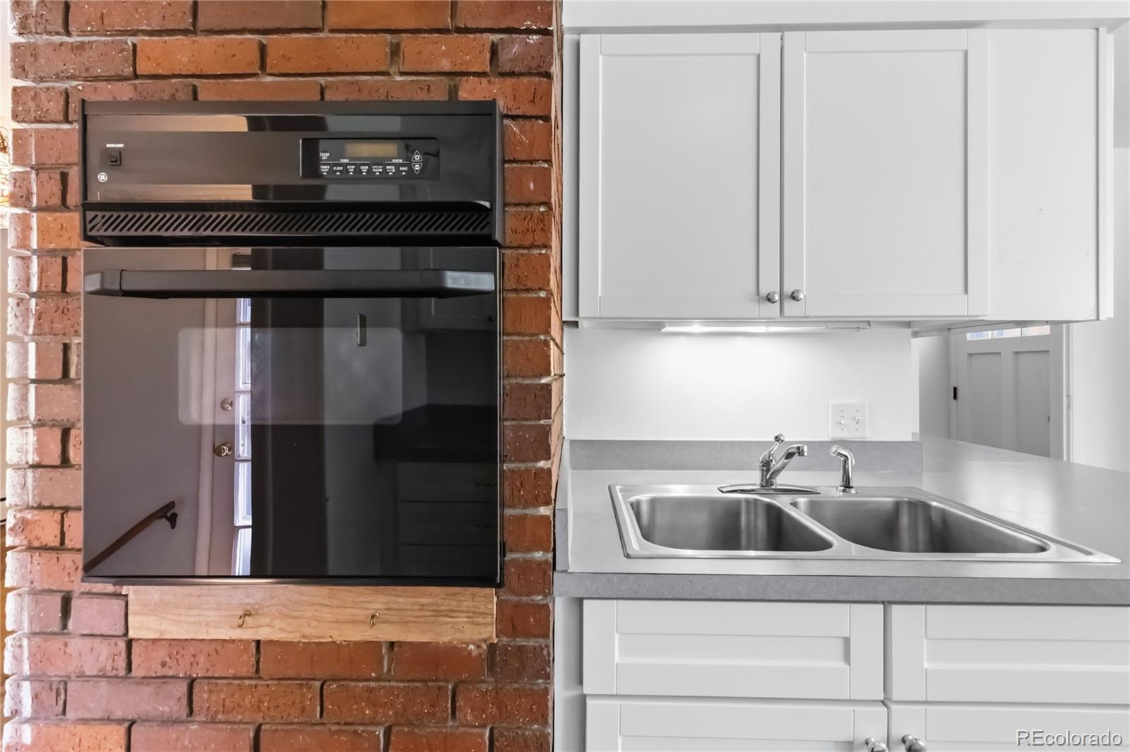 MLS Image #13 for 2615 s jasmine street,denver, Colorado