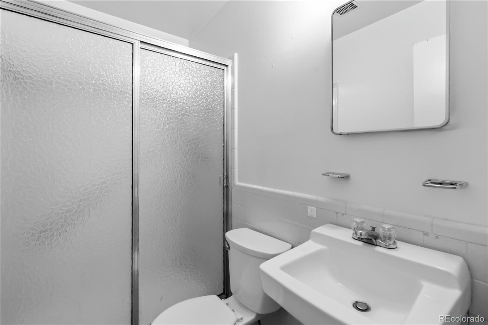MLS Image #19 for 2615 s jasmine street,denver, Colorado