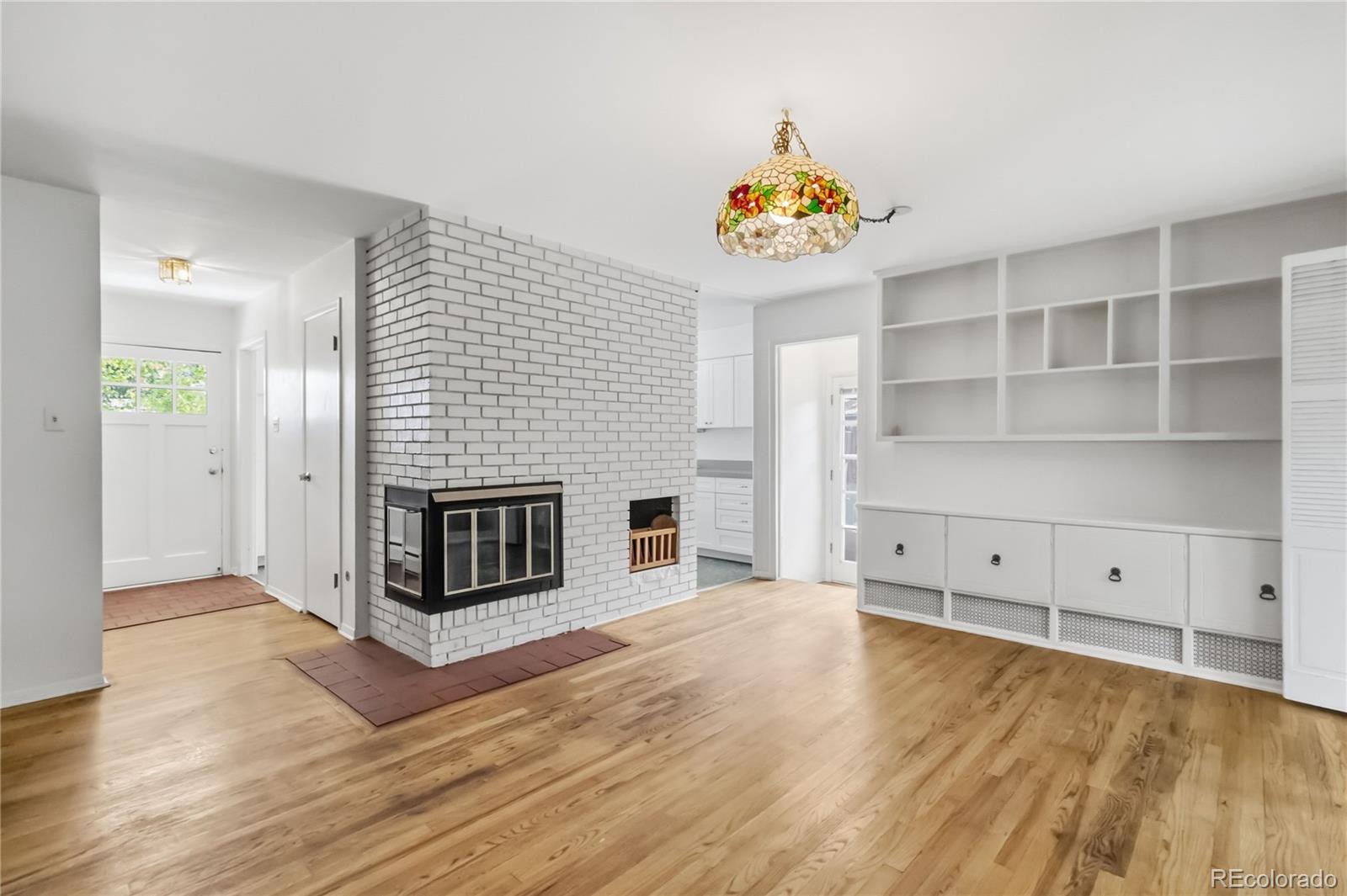 MLS Image #5 for 2615 s jasmine street,denver, Colorado
