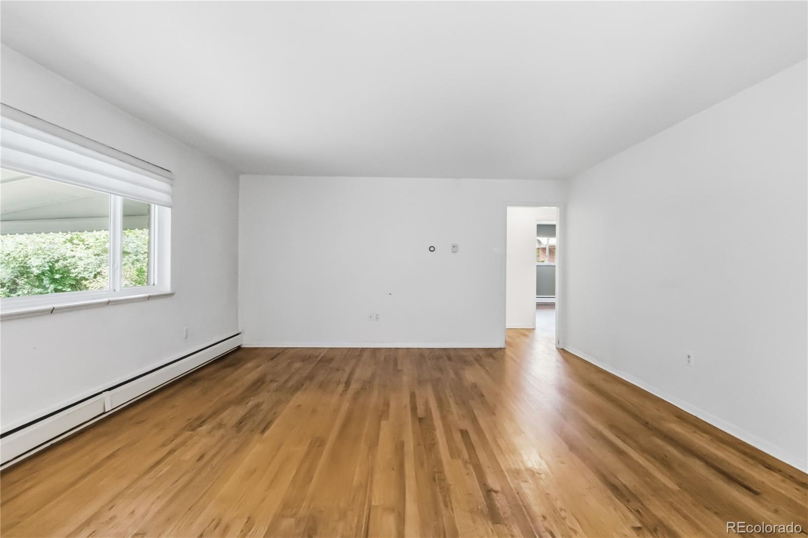 MLS Image #7 for 2615 s jasmine street,denver, Colorado