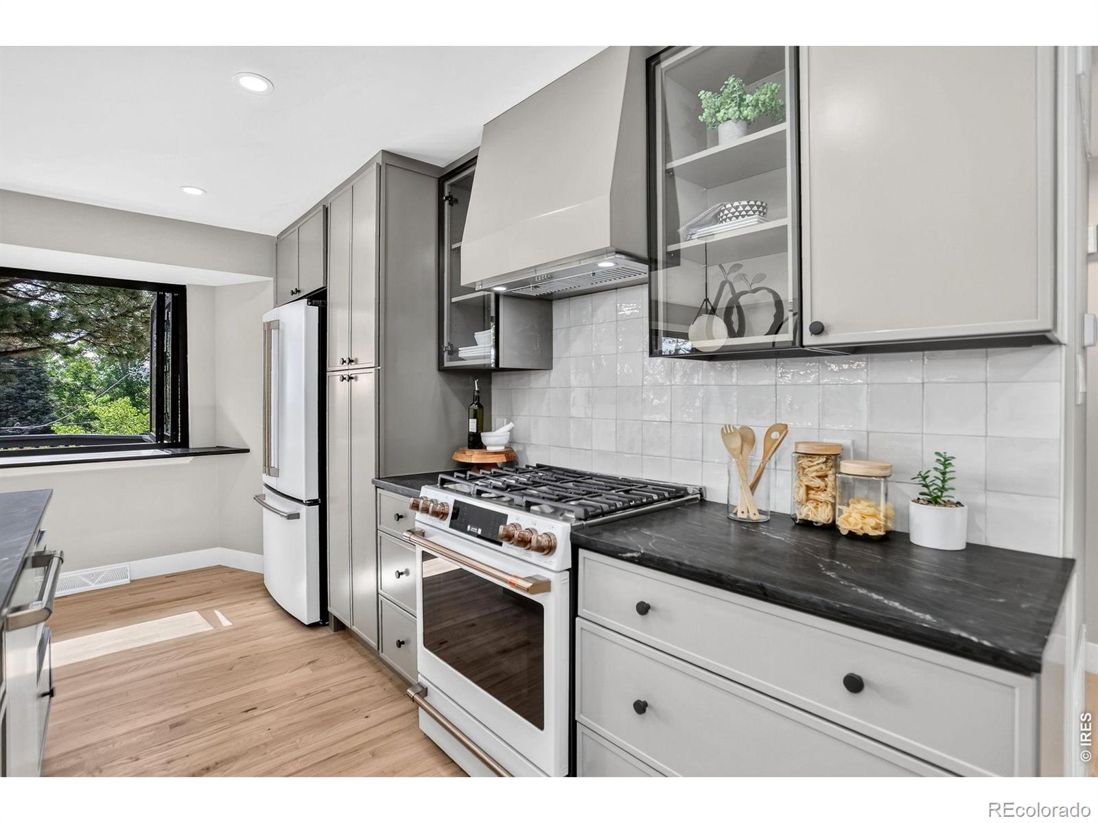 MLS Image #15 for 3310  heidelberg drive,boulder, Colorado