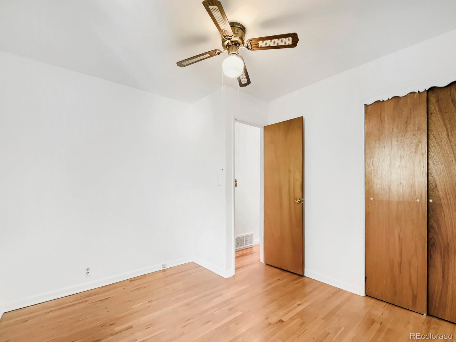 MLS Image #11 for 3366 w grand avenue,englewood, Colorado