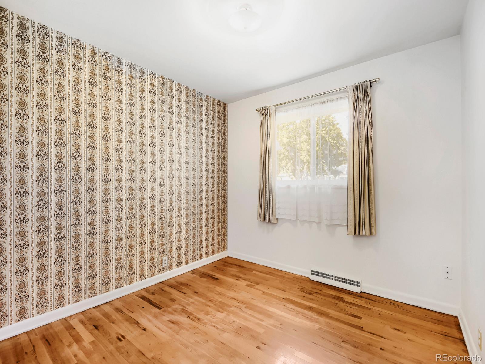 MLS Image #12 for 3366 w grand avenue,englewood, Colorado