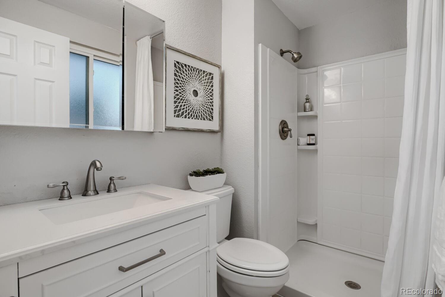 MLS Image #15 for 3047 s alton court,denver, Colorado