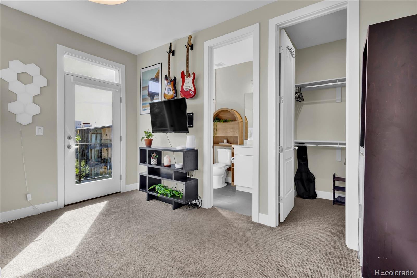 MLS Image #11 for 1263  stuart street,denver, Colorado