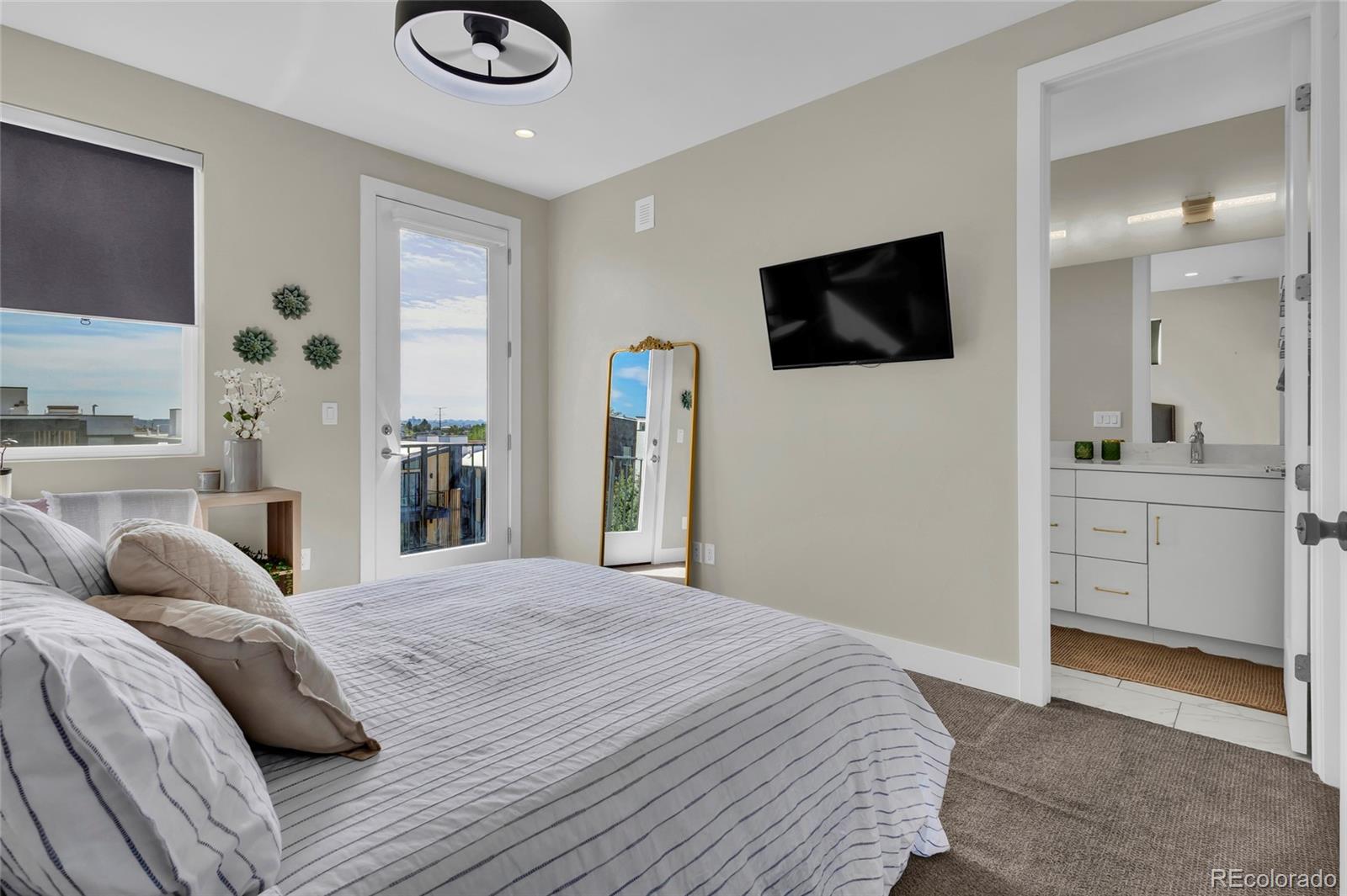 MLS Image #15 for 1263  stuart street,denver, Colorado