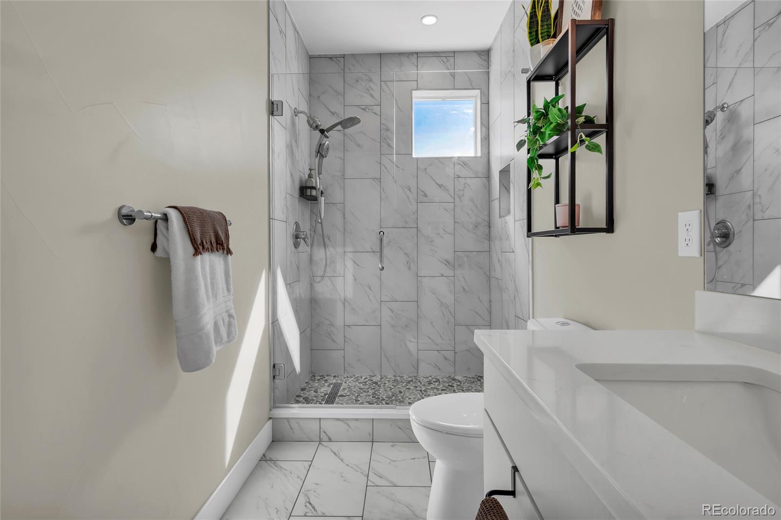 MLS Image #18 for 1263  stuart street,denver, Colorado