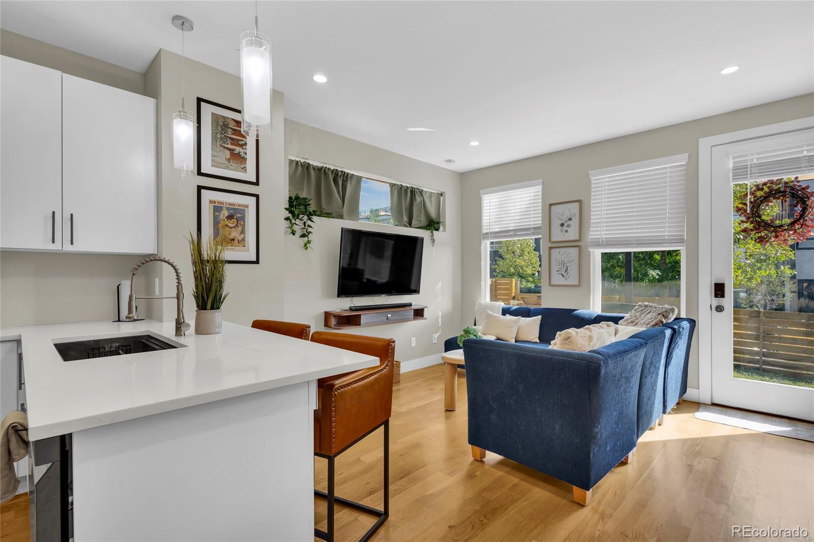MLS Image #8 for 1263  stuart street,denver, Colorado