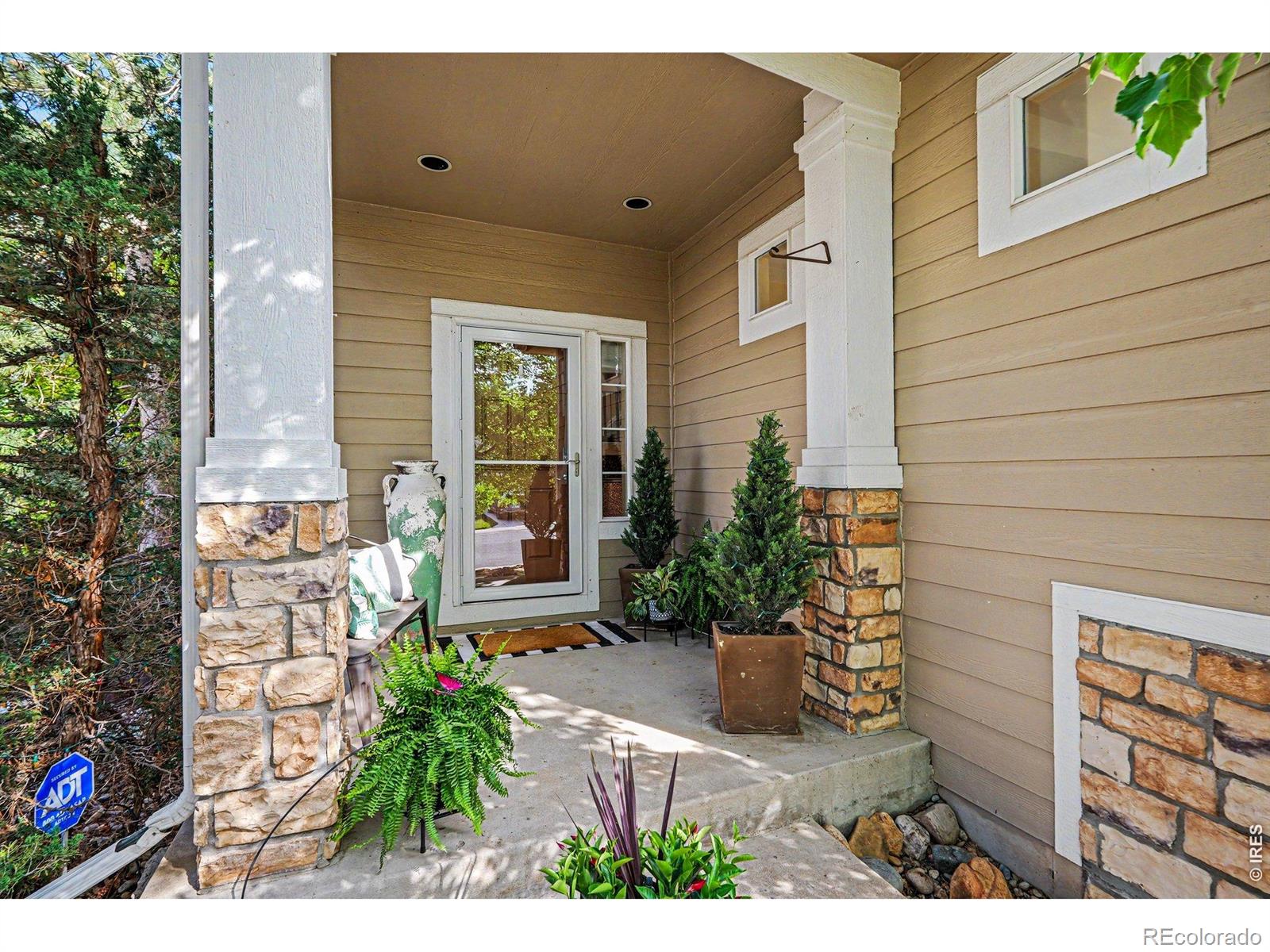 MLS Image #1 for 9690 s dover way,littleton, Colorado
