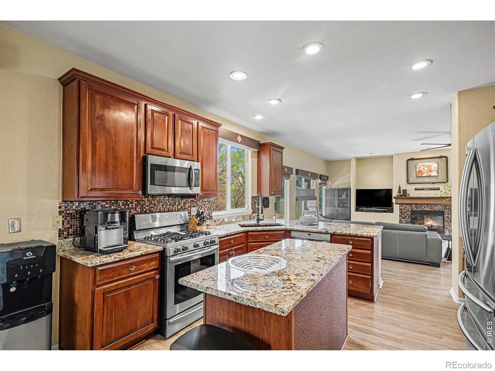MLS Image #12 for 9690 s dover way,littleton, Colorado