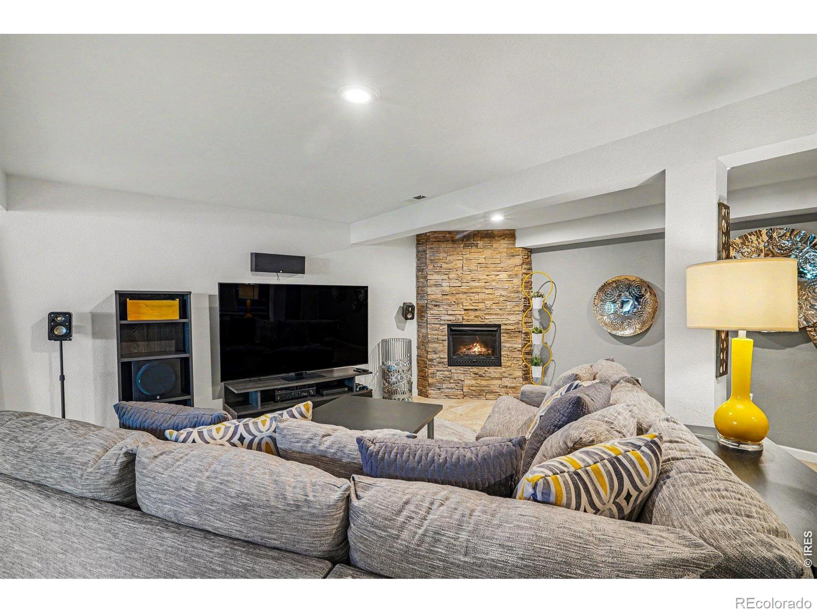 MLS Image #29 for 9690 s dover way,littleton, Colorado