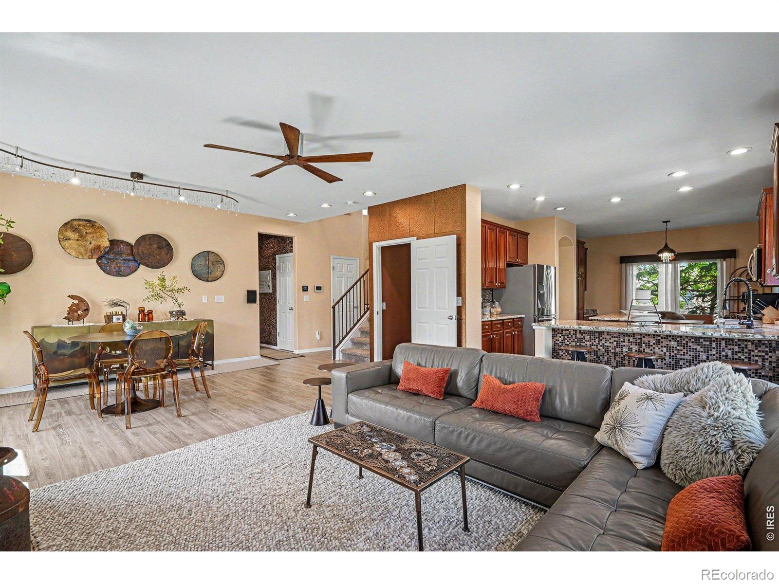 MLS Image #7 for 9690 s dover way,littleton, Colorado