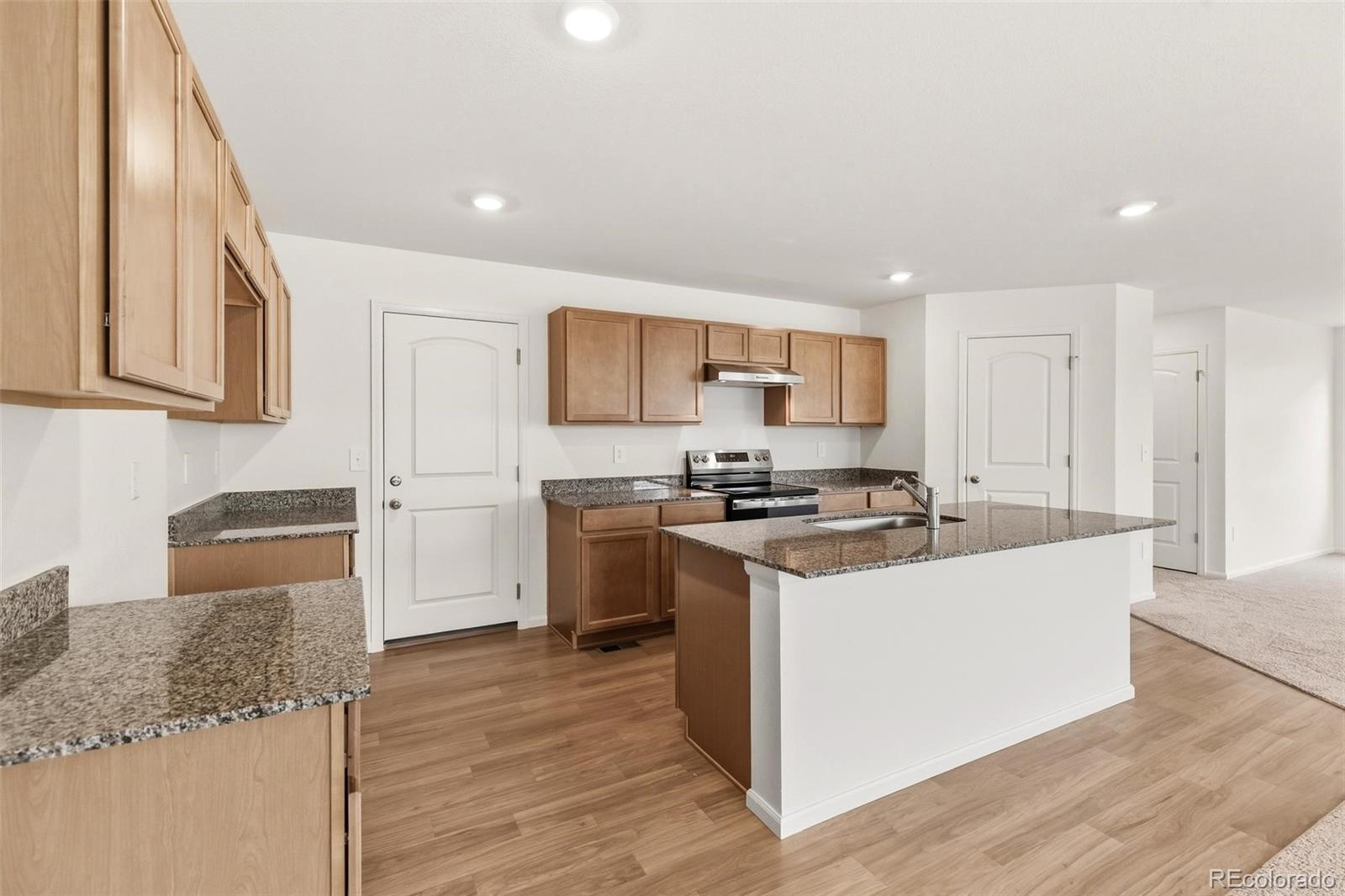 MLS Image #12 for 47358  bluebell avenue,bennett, Colorado